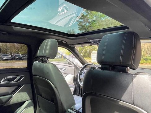 Used 2018 Land Rover Range Rover Velar R-Dynamic SE image 26