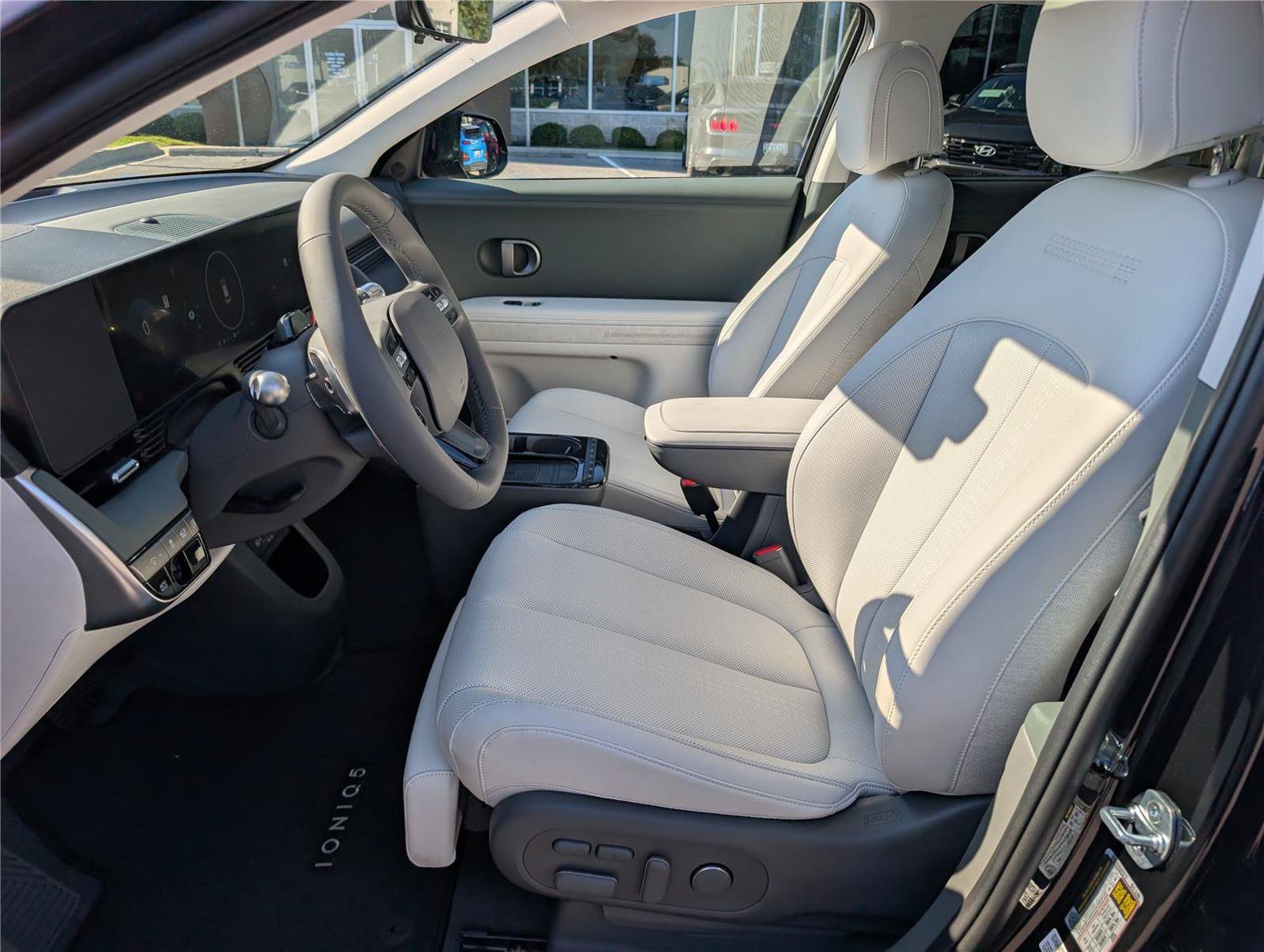 New 2027 Hyundai Ioniq 5 Limited RWD image 13