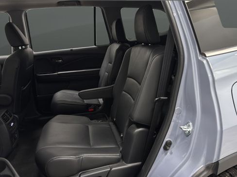 Used 2022 Honda Pilot Touring image 24