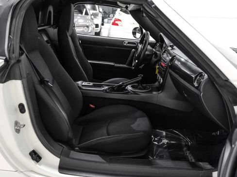 Used 2013 MAZDA MX-5 Miata Sport RWD image 23