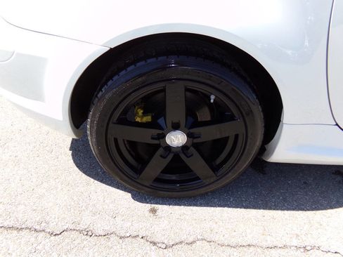 Used 2011 Mercedes-Benz SLK 300 image 30