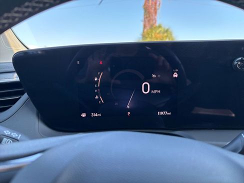 Used 2025 Buick Encore GX Preferred image 40