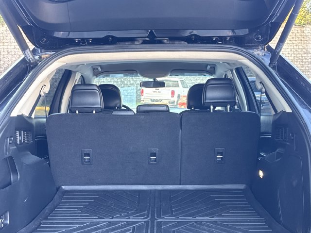 Used 2018 Ford Edge Sport w/ Technology Package AWD/4WD image 12