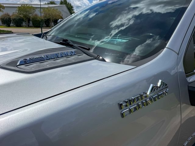 Used 2021 Chevrolet Silverado 3500 High Country w/ Technology Package AWD/4WD image 11