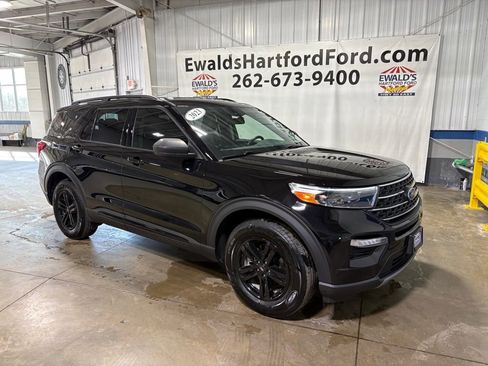 Certified 2023 Ford Explorer XLT w/ Equipment Group 202A AWD/4WD image 2
