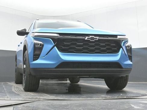 New 2026 Chevrolet Trax LT w/ Driver Confidence Package FWD image 39