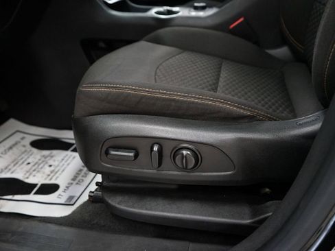 Used 2019 GMC Terrain SLE w/ Driver Convenience Package AWD/4WD image 28