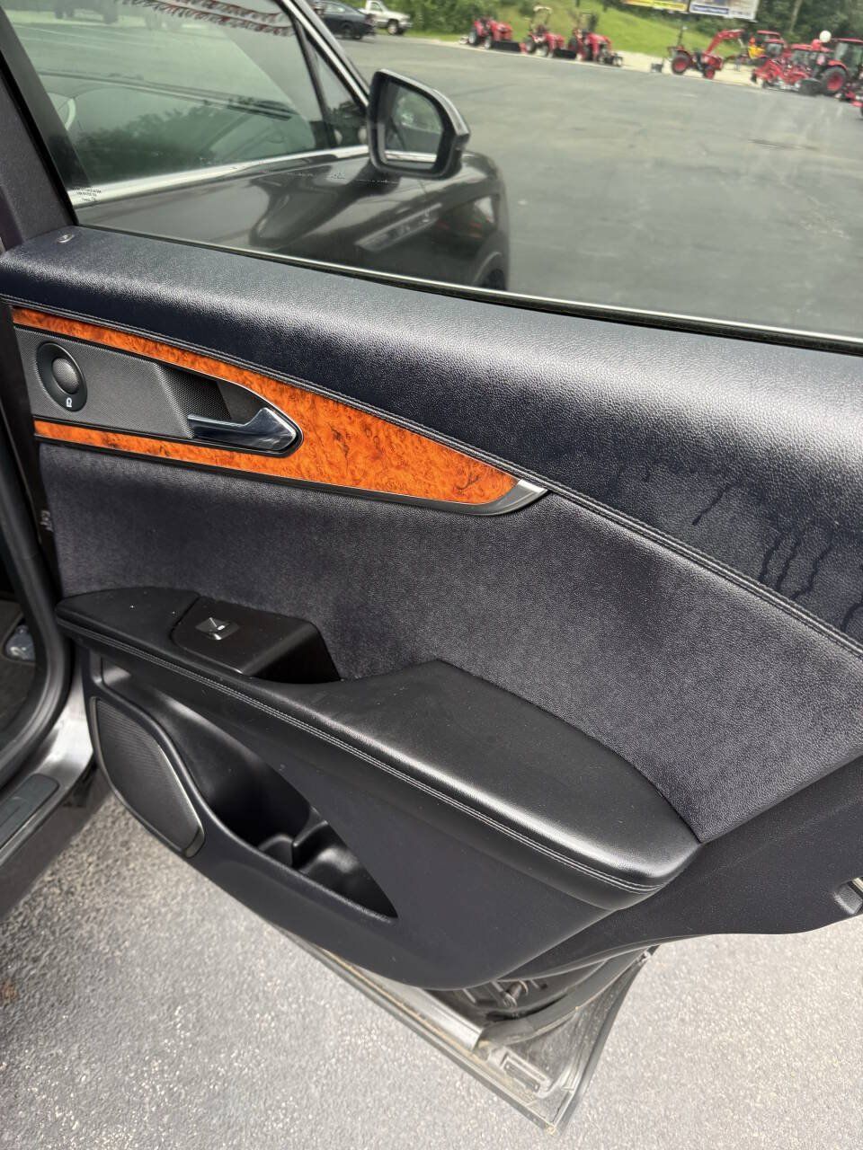Used 2019 Lincoln Nautilus Reserve AWD/4WD image 12