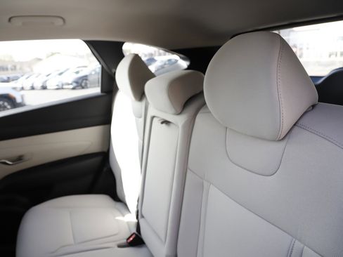 New 2026 Hyundai Tucson SE image 14