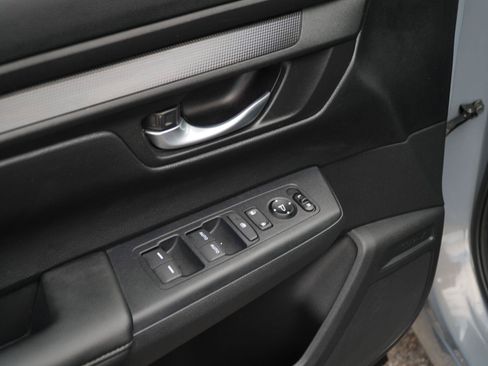 Used 2024 Honda CR-V EX image 5