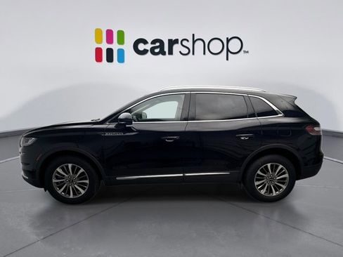 Used 2022 Lincoln Nautilus Reserve AWD/4WD image 2