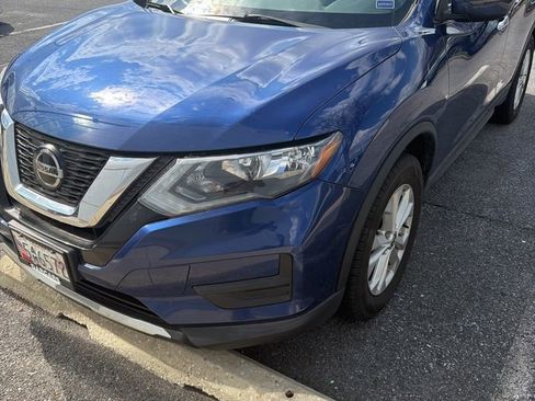 Used 2018 Nissan Rogue S w/ S Value Package AWD/4WD image 1