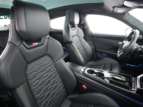 Used 2022 Audi RS e-tron GT w/ Carbon Performance Package AWD/4WD image 23