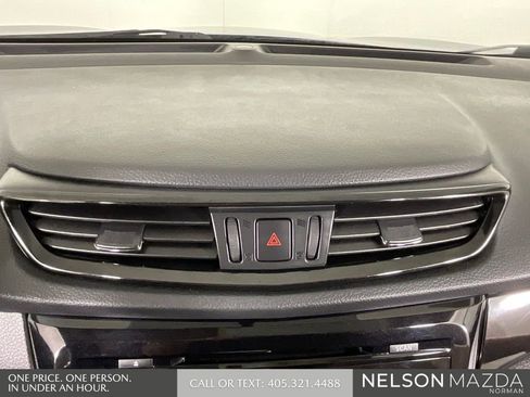 Used 2018 Nissan Rogue Sport SV w/ SV All-Weather Package image 32