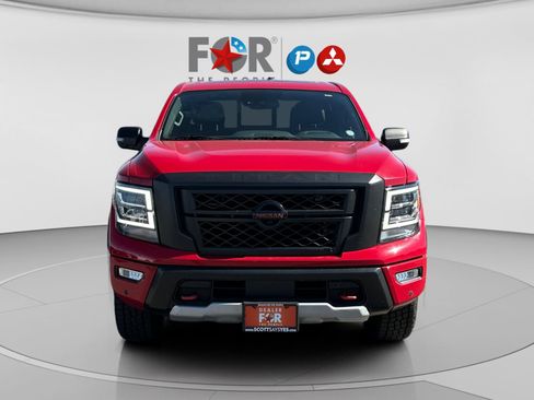 Used 2022 Nissan Titan PRO-4X w/ Pro-4x Convenience Package image 33