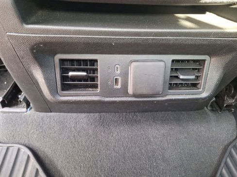 Used 2025 Chevrolet Silverado 1500 LT image 23