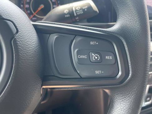 Used 2025 Jeep Wrangler Sport AWD/4WD image 29