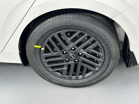 New 2026 Nissan Sentra SV w/ SV Convenience Package FWD image 9