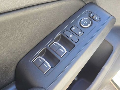 Used 2024 Honda Civic EX-L image 23