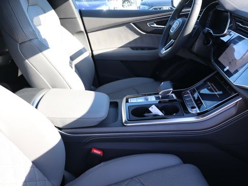 Used 2024 Audi SQ8 Prestige w/ Prestige Package image 13