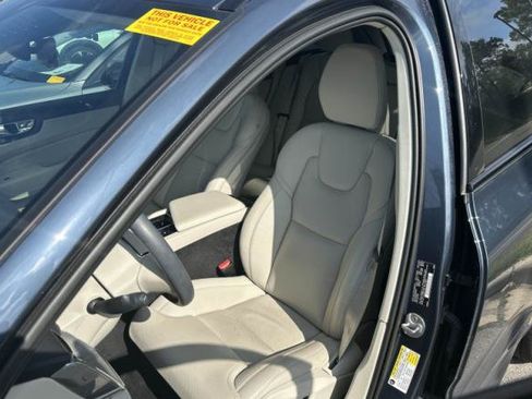 Used 2023 Volvo XC60 B5 Ultimate w/ Climate Package AWD/4WD image 8