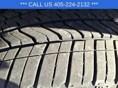 Used 2024 Chevrolet Suburban LT w/ LT Signature Package image 20