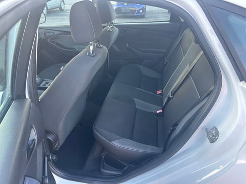 Used 2014 Ford Focus S image 10