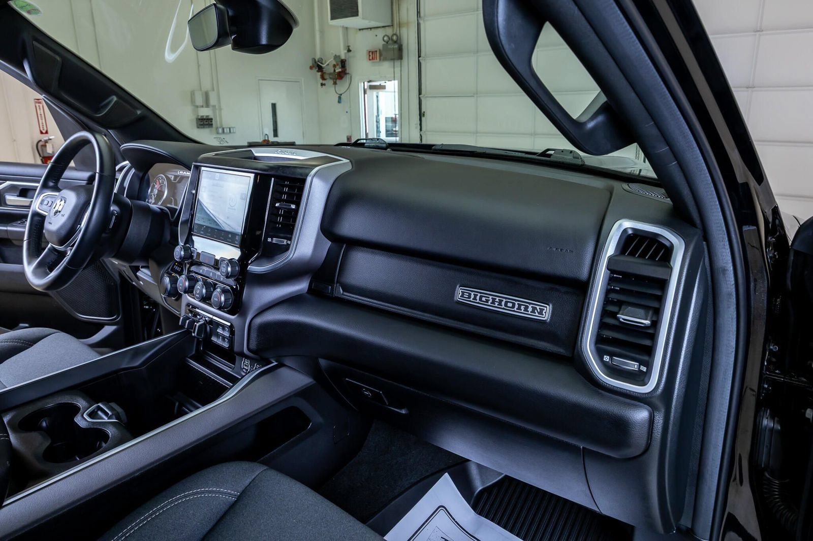 Used 2023 RAM 1500 Big Horn AWD/4WD image 14