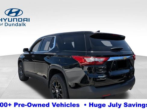 Used 2021 Chevrolet Traverse LS FWD image 2