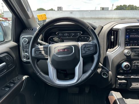 Certified 2021 GMC Sierra 1500 SLT w/ SLT Premium Plus Package AWD/4WD image 17