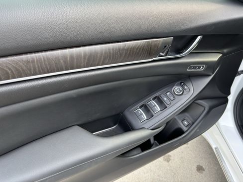 Used 2021 Honda Accord EX-L image 14