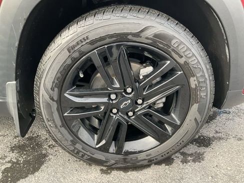 Used 2024 Chevrolet Trax ACTIV w/ Driver Confidence Package image 9