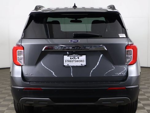Used 2023 Ford Explorer XLT w/ Equipment Group 202A AWD/4WD image 11