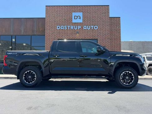 Used 2022 Toyota Tundra SR5 w/ TRD Off-Road Premium Package AWD/4WD image 5