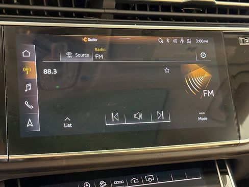 Used 2023 Audi Q8 Premium Plus AWD/4WD image 17