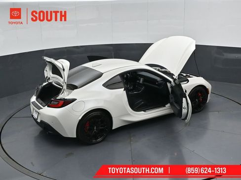 Used 2025 Toyota GR86 Premium w/ Performance Package RWD image 46