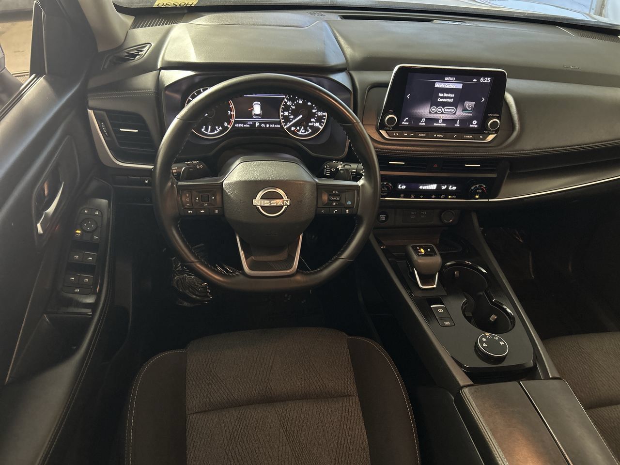 Used 2025 Nissan Rogue SV AWD/4WD image 22