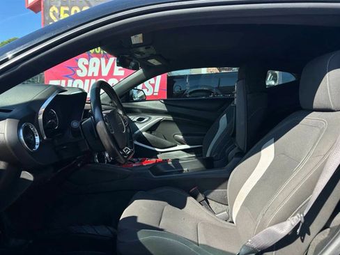 Used 2017 Chevrolet Camaro LT image 17