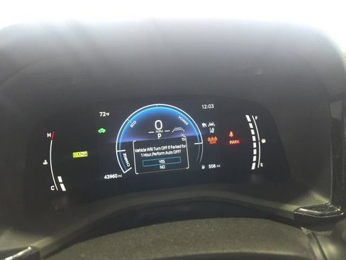 Used 2025 Toyota Camry SE FWD image 23