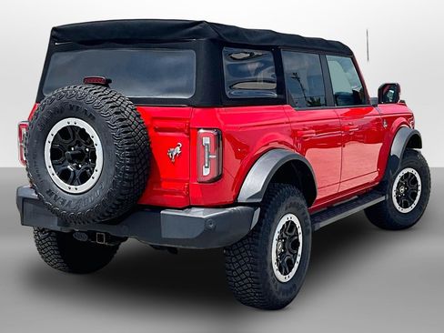 Used 2021 Ford Bronco Outer Banks w/ Sasquatch Package AWD/4WD image 11