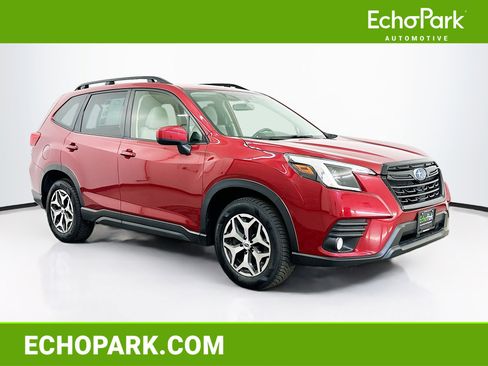 Used 2023 Subaru Forester Premium image 1