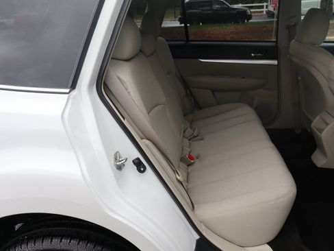 Used 2011 Subaru Outback 2.5i Premium w/ All-Weather Pkg AWD/4WD image 21