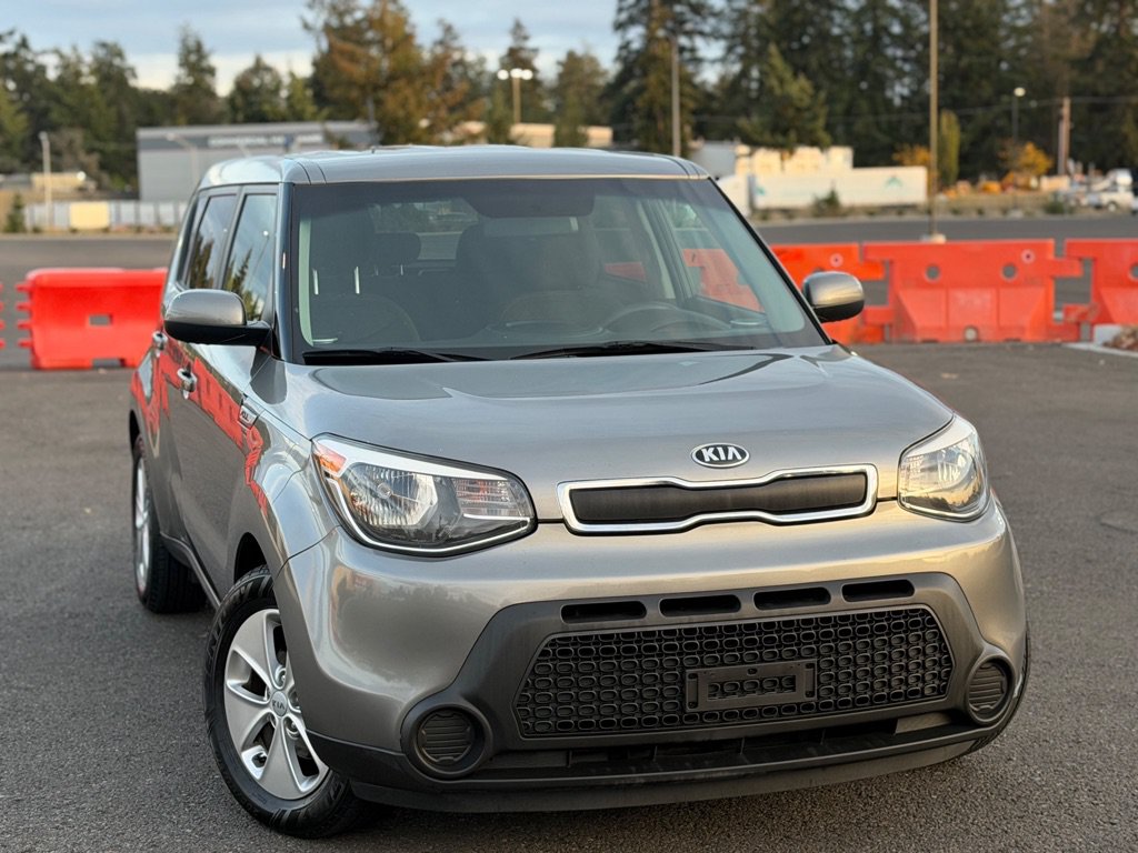 Used 2016 Kia Soul w/ Convenience Package FWD image 2
