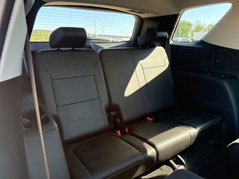 Used 2020 Chevrolet Traverse RS image 49