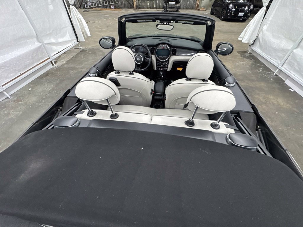 Used 2023 MINI Cooper S w/ Signature Upholstery Package FWD image 5