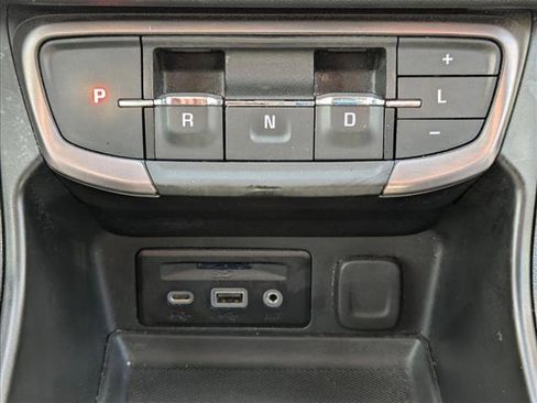 Used 2023 GMC Terrain AT4 image 12