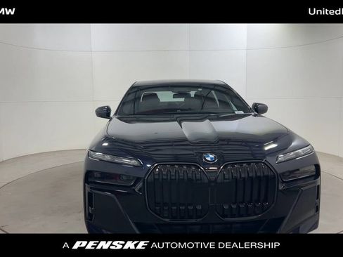 New 2025 BMW 760i xDrive w/ Executive Package image 3