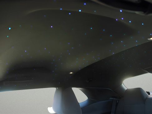 Used 2021 Dodge Challenger SXT w/ Blacktop Package image 8