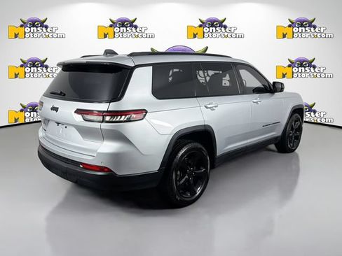 Used 2021 Jeep Grand Cherokee L Laredo AWD/4WD image 5