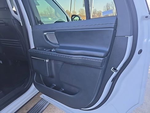 Used 2025 Ford Expedition Max Platinum image 88